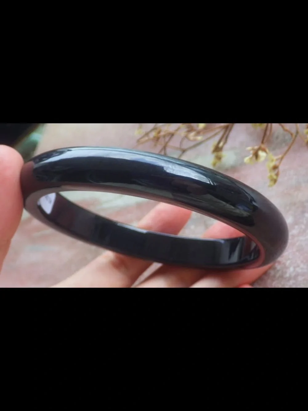 N/A elegant black